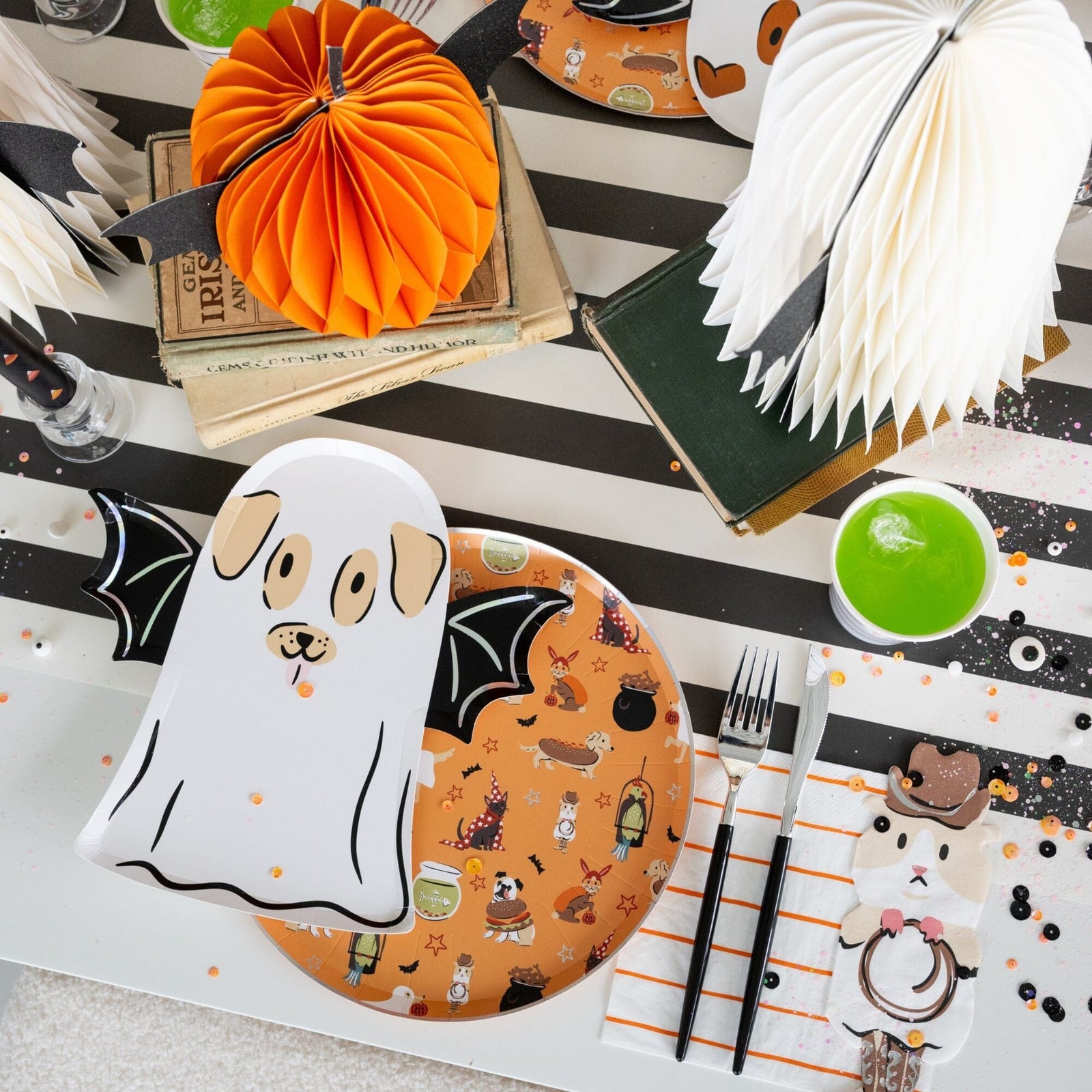 Trick or Treat Street Pets in Costume Large Plates, Daydream Society