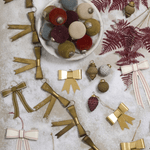 Bow Garland - Antique Gold, Shopsweetluluss