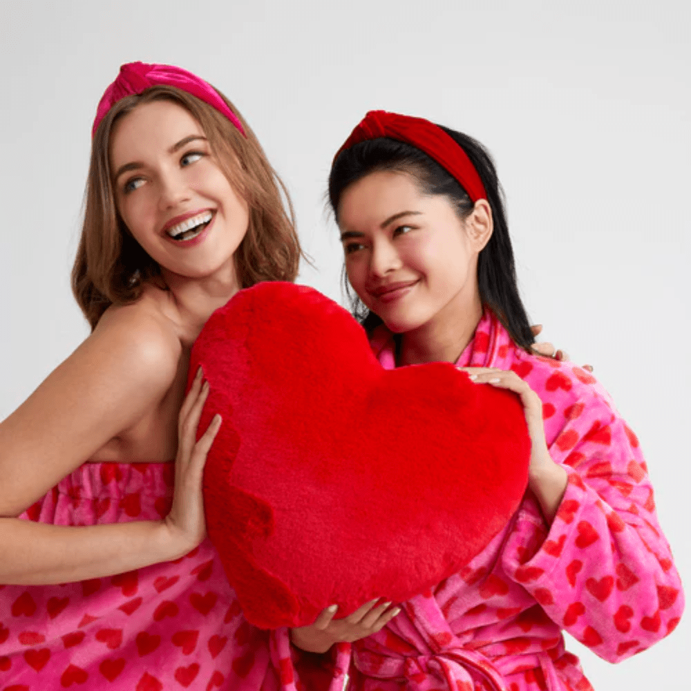 Jovi Heart Pillow - Red, Shopsweetluluss