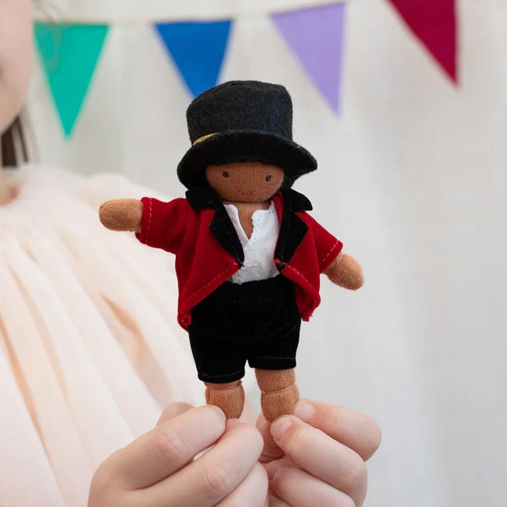 Holdie Rolando the Ringleader, Shopsweetluluss