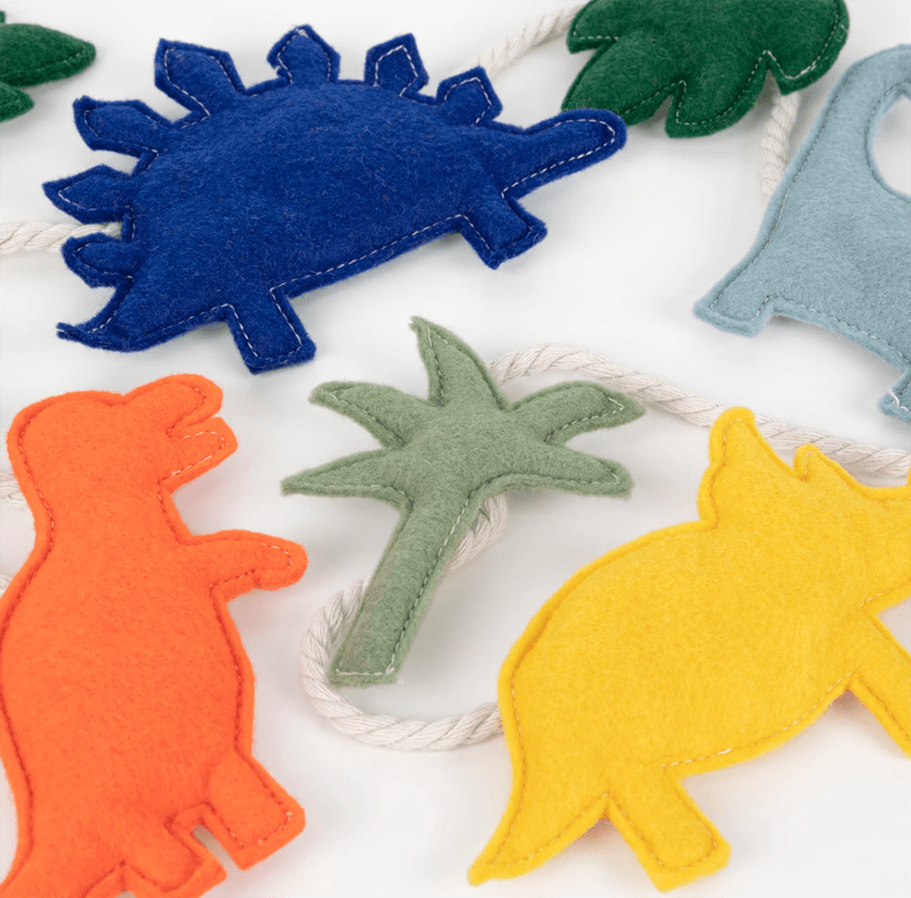 Meri Meri Felt Dinosaur Garland, Shopsweetluluss