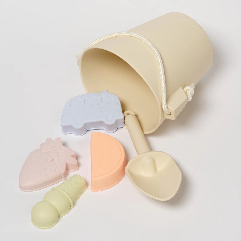 Silicone Bucket & Spade Set - Apple Sorbet Multi, Shopsweetluluss