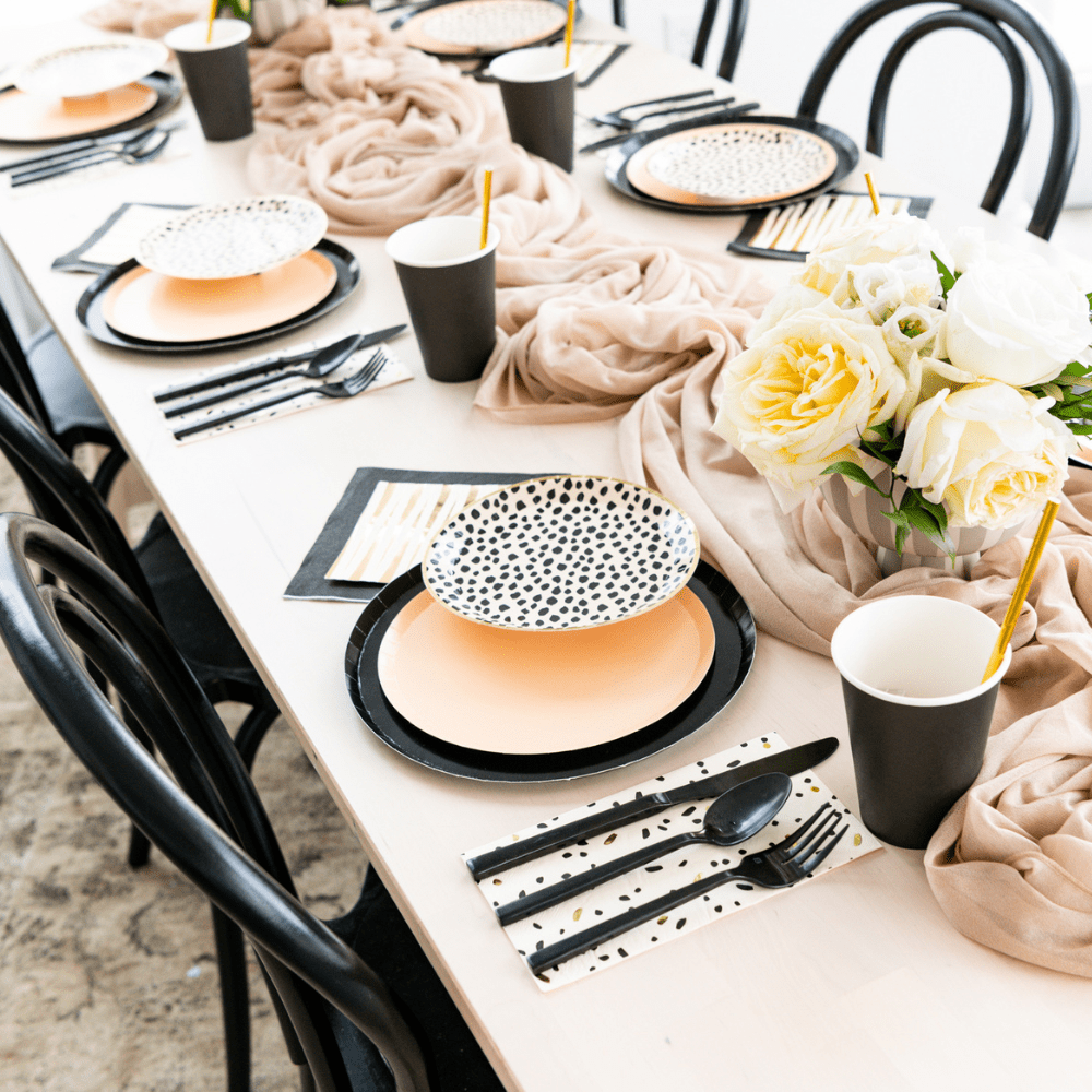 Shades Onyx Dinner Plates