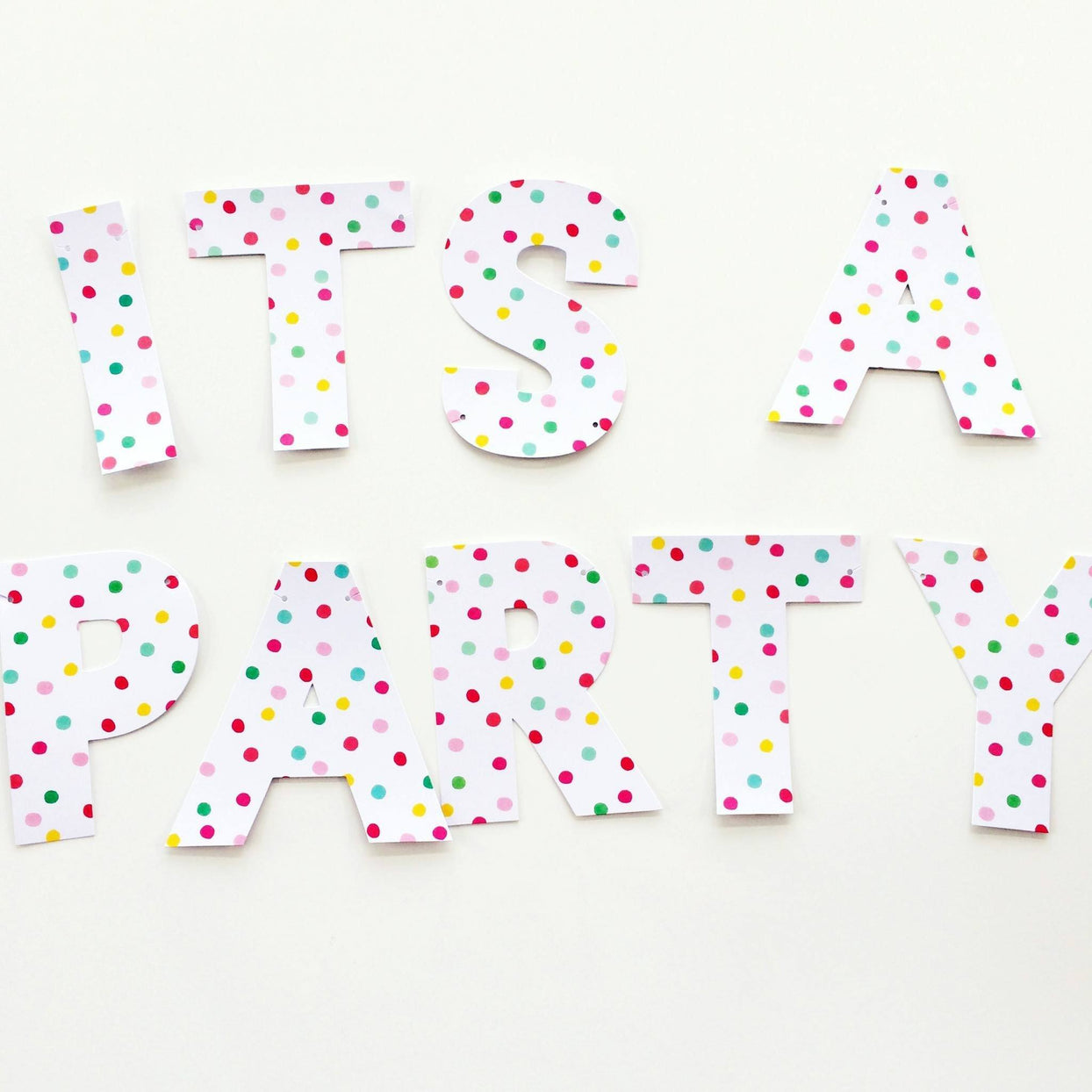 'It's a Party' Garland - Shopsweetluluss