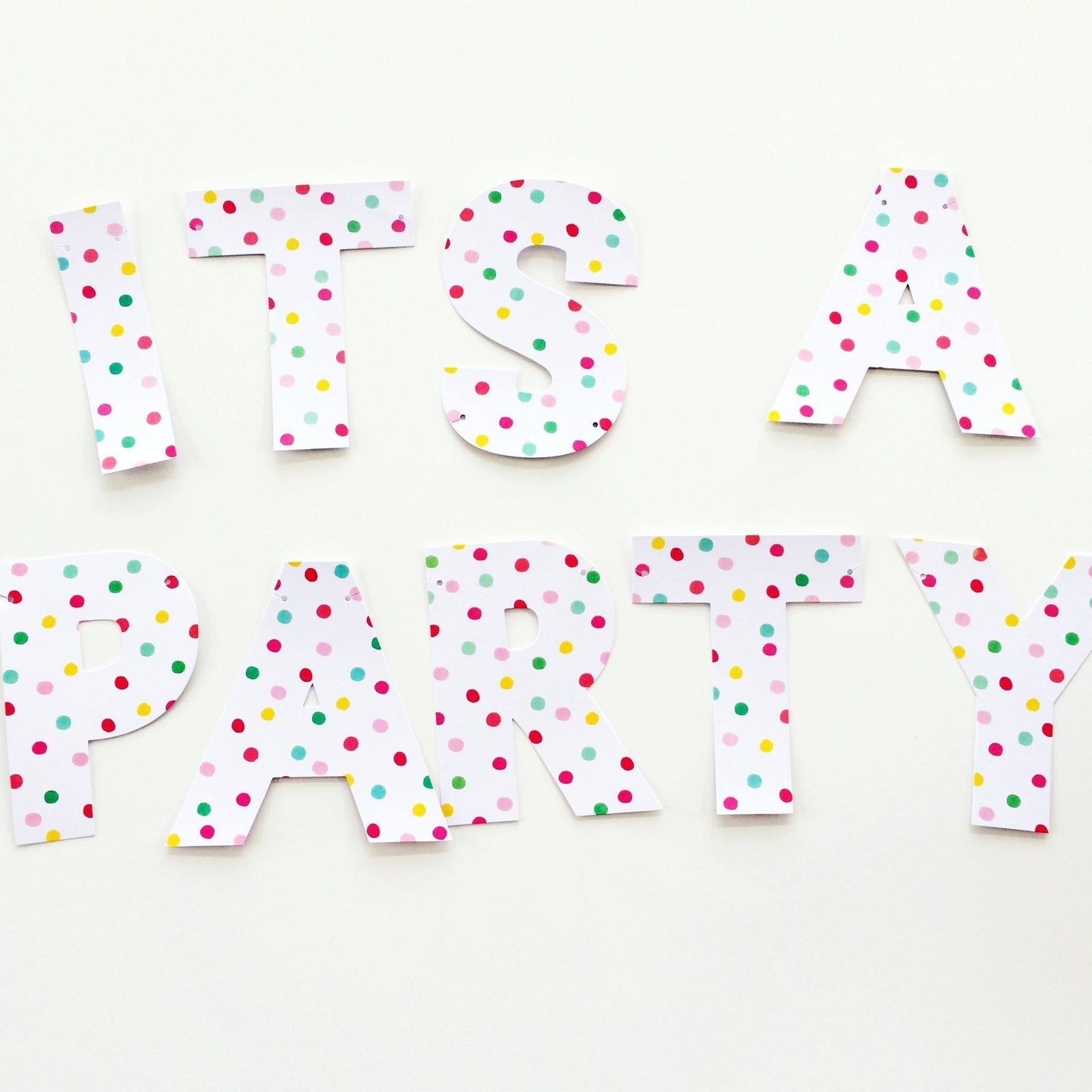 'It's a Party' Garland - Shopsweetluluss