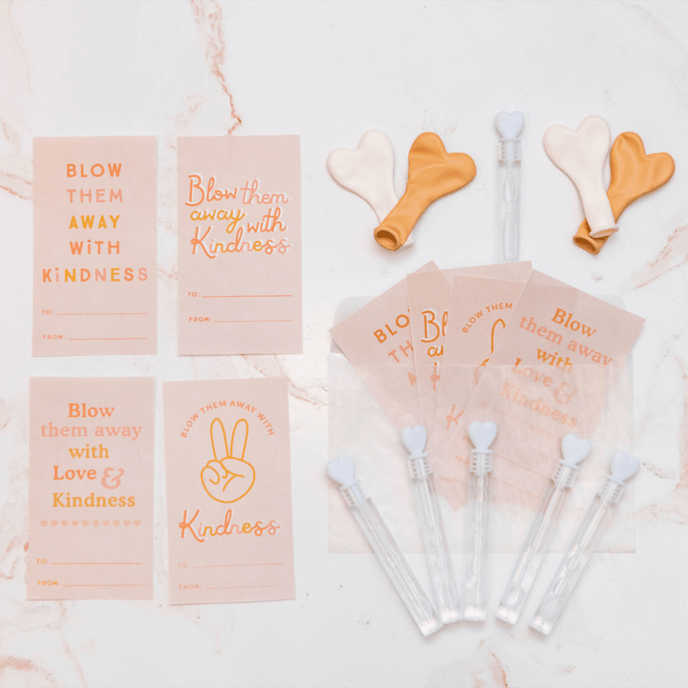Set of 8 Mini Heart Bubble Wands with Free Printables!, Shopsweetluluss