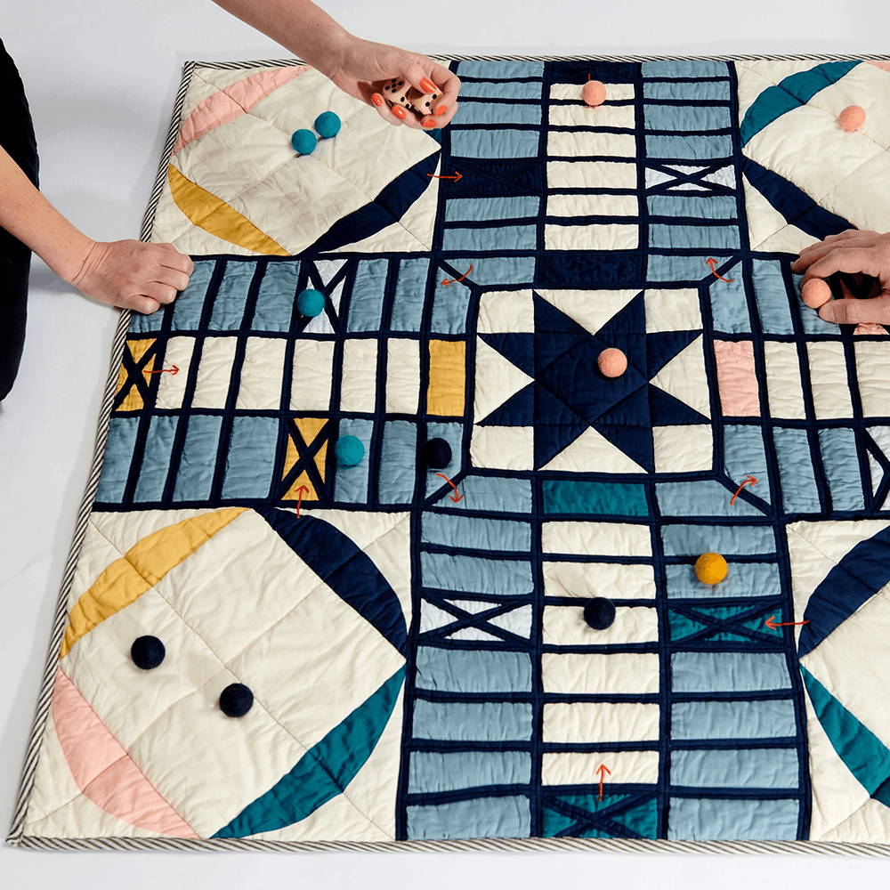 Cross & Circle Game Quilt, Shopsweetluluss