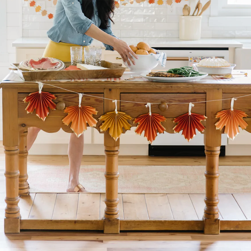 Fall Leaf Fan Banner, Shopsweetluluss