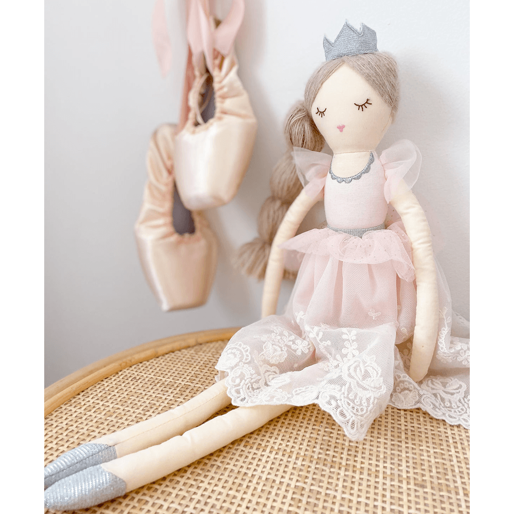 Princess Olivia Doll, Shopsweetluluss